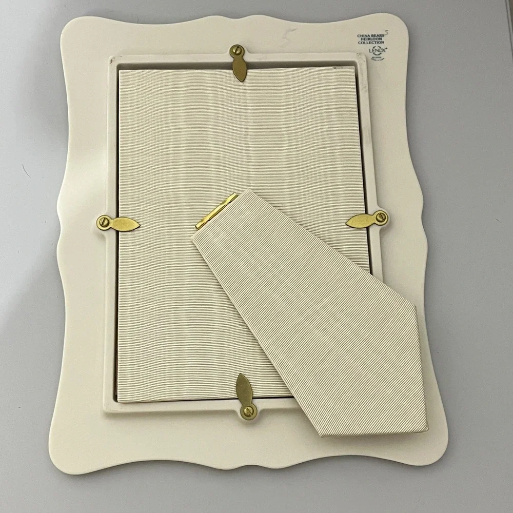 Lenox Picture Frame Unisex 5x7 Ivory China‎ Bears Heirloom Collection Whimsical